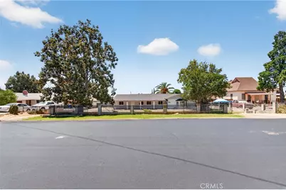 1215 E 39th Street, San Bernardino, CA 92404 - Photo 37