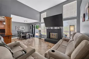 39502 Cedarwood Dr, Murrieta, CA 92563 - Photo 5