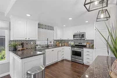 38321 Oaktree, Murrieta, CA 92562 - Photo 7