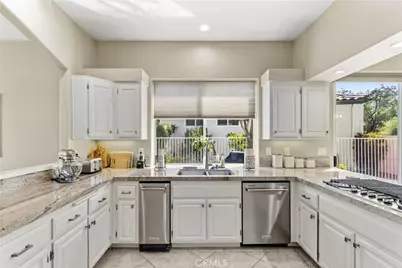 23050 Donnoch Court, Murrieta, CA 92562 - Photo 17