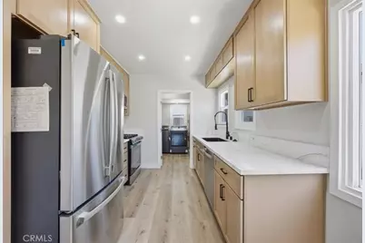 1636 S Ridgeley, Los Angeles, CA 90019 - Photo 9