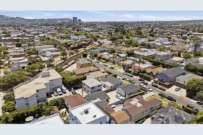1636 S Ridgeley, Los Angeles, CA 90019 - Photo 27