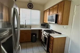 39536 Sarah Dr, Temecula, CA 92591 - Photo 5