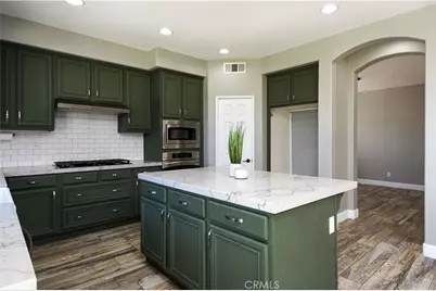 30414 De Caron, Murrieta, CA 92563 - Photo 9