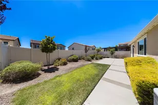 24185 Chestnut Oak St, Murrieta, CA 92562 - Photo 39