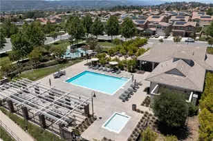 24185 Chestnut Oak St, Murrieta, CA 92562 - Photo 3