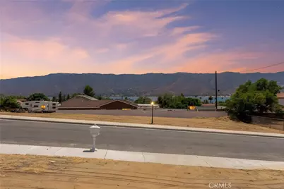 1103 W Sumner, Lake Elsinore, CA 92530 - Photo 3