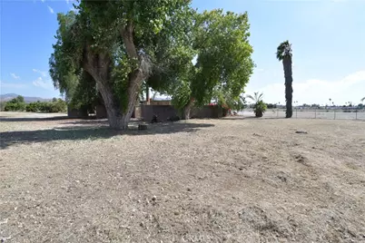 43763 State Highway 74, Hemet, CA 92544 - Photo 21