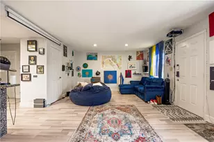 2217 Burroughs St, San Diego, CA 92111 - Photo 7
