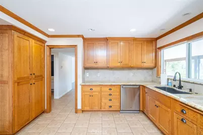 5740 Via Cervantes, Riverside, CA 92506 - Photo 37