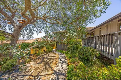 10960 Treeside Lane, Escondido, CA 92026 - Photo 7