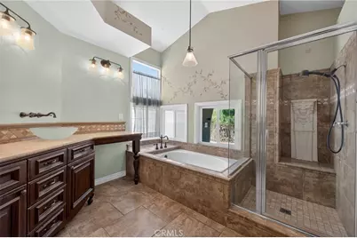 29827 Via Sevilla, Temecula, CA 92591 - Photo 37