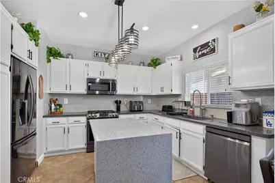 1441 Albillo Loop, Perris, CA 92571 - Photo 17