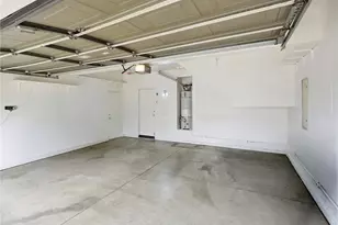 15689 Swan Rd, Fontana, CA 92337 - Photo 21
