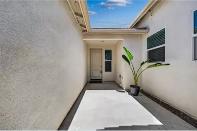 9019 Black Thorn Street, Jurupa, CA 92509 - Photo 5