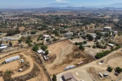 33521 Daily Road, Menifee, CA 92584 - Photo 13