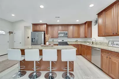 13722 Greenwood, Victorville, CA 92395 - Photo 5