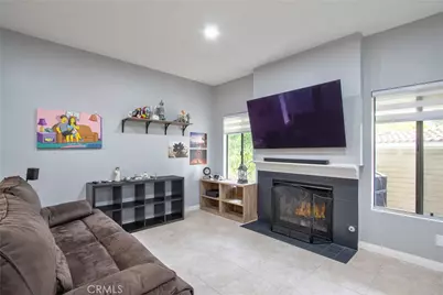 926 Lupine Hills Drive #15, Vista, CA 92081 - Photo 5