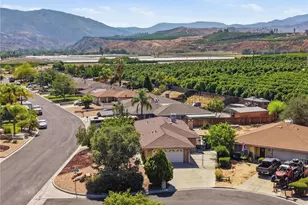 26110 Parmelee Ct, Hemet, CA 92544 - Photo 5