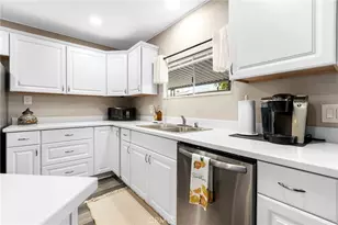 881 N Lake Street, Hemet, CA 92544 - Photo 19