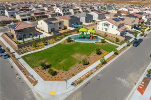 2735 Moonshimmer, Hemet, CA 92543 - Photo 35