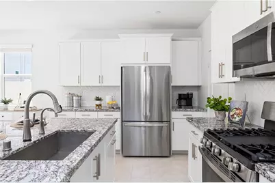 32407 Brunello Way, Temecula, CA 92591 - Photo 5