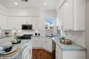 37709 Oxford Dr, Murrieta, CA 92562 - Photo 19