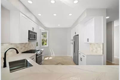 38510 Glen Abbey Lane, Murrieta, CA 92562 - Photo 11