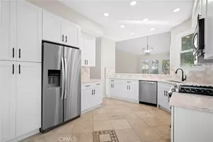 38510 Glen Abbey Ln, Murrieta, CA 92562 - Photo 13