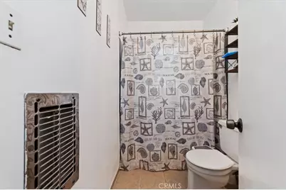 227 E 47th, San Bernardino, CA 92404 - Photo 17