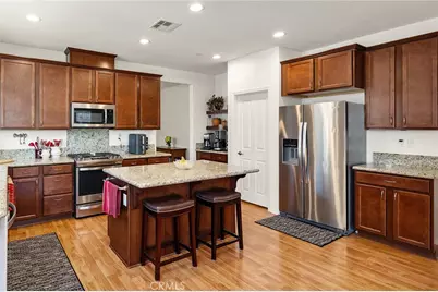 38049 Turning Leaf, Murrieta, CA 92563 - Photo 7
