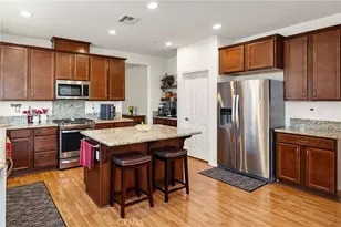 38049 Turning Leaf, Murrieta, CA 92563 - Photo 7