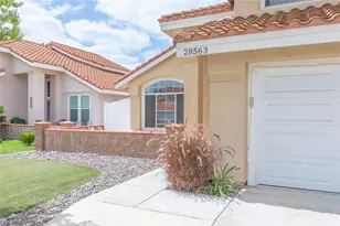 28563 River Glen Ct, Menifee, CA 92584 - Photo 5