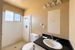 3292 Debbie Ln, Riverside, CA 92501 - Photo 9
