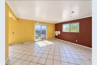 3292 Debbie Lane, Riverside, CA 92501 - Photo 5