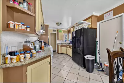 3292 Debbie Lane, Riverside, CA 92501 - Photo 7