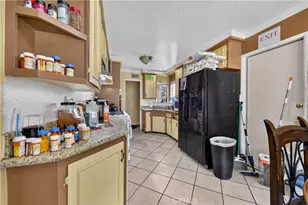 3292 Debbie Ln, Riverside, CA 92501 - Photo 7