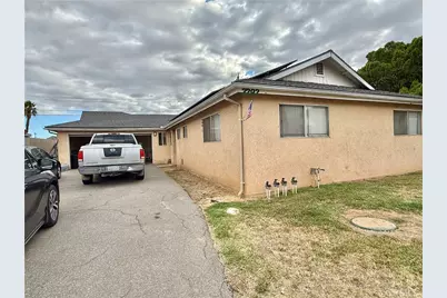 3292 Debbie Lane, Riverside, CA 92501 - Photo 7