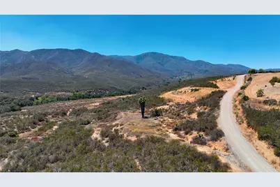 39325 Highway 79, Aguanga, CA 92536 - Photo 29