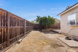 2312 Cloverfield, Perris, CA 92571 - Photo 27
