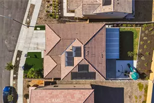 34330 Coconut Cir, Winchester, CA 92596 - Photo 3