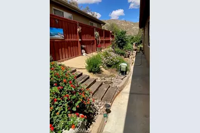 8840 Duval Lane, Hemet, CA 92545 - Photo 17