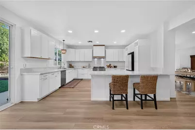 34782 Grotto Hills Drive, Winchester, CA 92596 - Photo 11