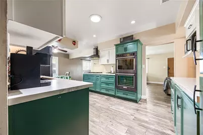 1059 W Grand Avenue, Pomona, CA 91766 - Photo 9