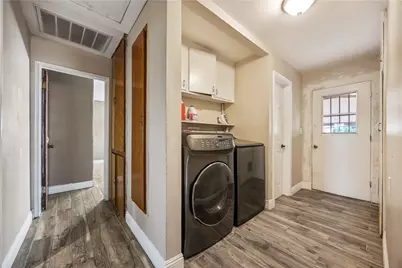 1059 W Grand Avenue, Pomona, CA 91766 - Photo 11