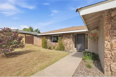 27195 Aurora, Hemet, CA 92544 - Photo 3