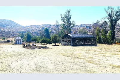 23711 California Avenue, Hemet, CA 92545 - Photo 45