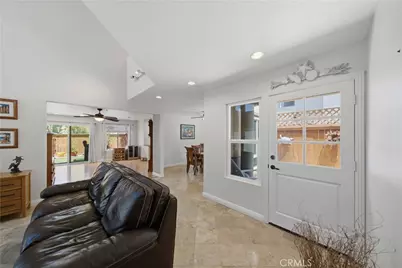 724 Via Nublado, San Clemente, CA 92672 - Photo 7