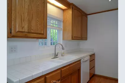 31671 Luring Pines Drive, Running Springs, CA 92382 - Photo 11