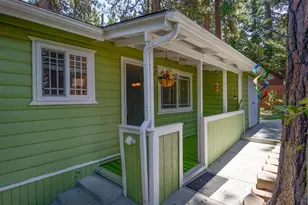 31671 Luring Pines Dr, Running Springs, CA 92382 - Photo 23